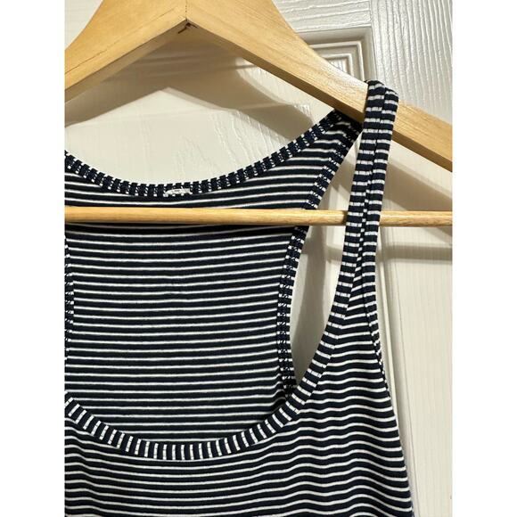 Lululemon Refresh Maxi Dress Hyper Stripe‎ Inkwell size 2 - Picture 2 of 6